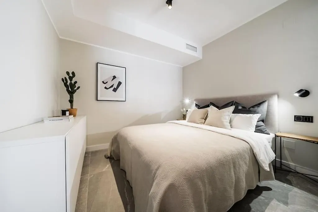 Luxury 4 Bedroom Apartment With Fab Terrace Rdr428 Marbella Spain